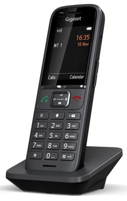 Трубка IP-DECT Gigaset S700H PRO 1xMicro-USB, 1x3.5 мм роз'єм для гарнітури, DECT, BT, 2.4" кольоров